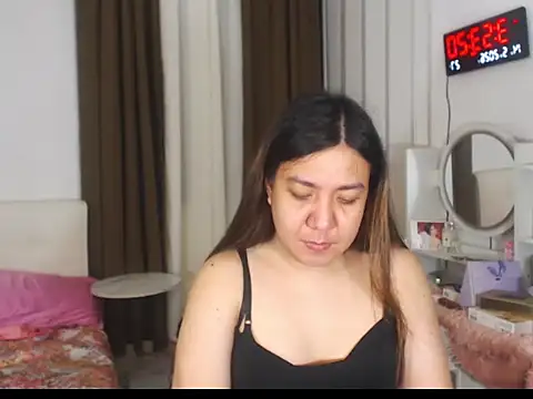 stellahugeX online show from May 13, 7:54 pm