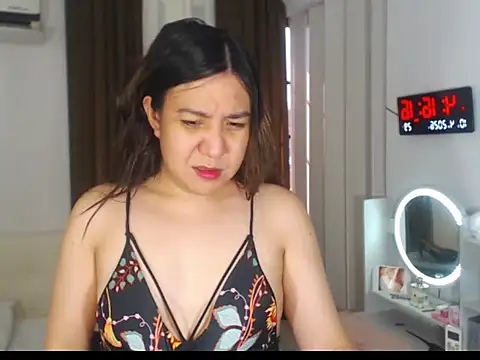 stellahugeX online show from April 10, 8:21 am