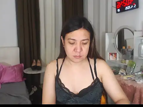 stellahugeX online show from April 4, 8:04 pm