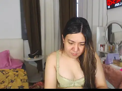 stellahugeX online show from May 23, 3:27 am