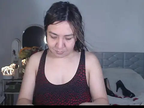 Snapshot of stellahugeX chatting on October 13, 11:23 am stellahugeX online show from October 13, 11:23 am