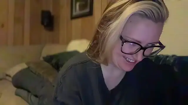 PefectNipz online show from November 8, 6:28 am