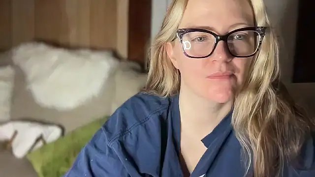 PefectNipz online show from December 19, 9:44 am