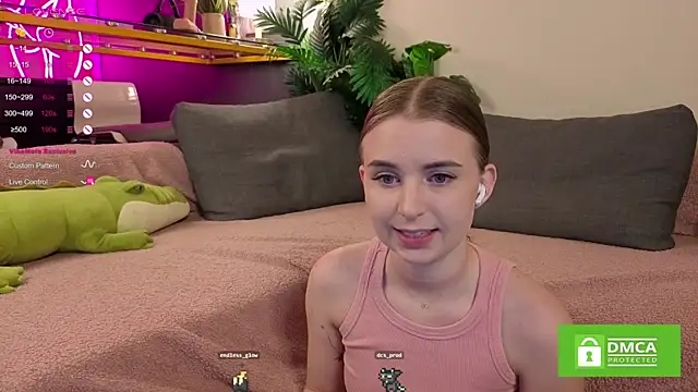 Snapshot of FlexiPixie chatting on November 11, 9:04 am FlexiPixie online show from November 11, 9:04 am