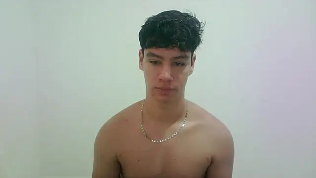 Snapshot of zeus_181 chatting on September 10, 10:31 pm zeus 181 online show from September 10, 10:31 pm