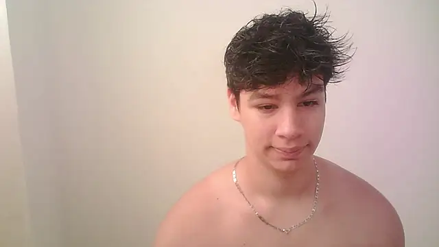 Snapshot of zeus_181 chatting on July 10, 7:58 pm zeus 181 online show from July 10, 7:58 pm