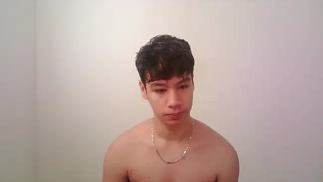 Snapshot of zeus_181 chatting on October 31, 2:24 pm zeus 181 online show from October 31, 2:24 pm