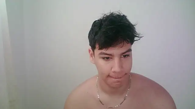 Snapshot of zeus_181 chatting on June 11, 11:18 am zeus 181 online show from June 11, 11:18 am