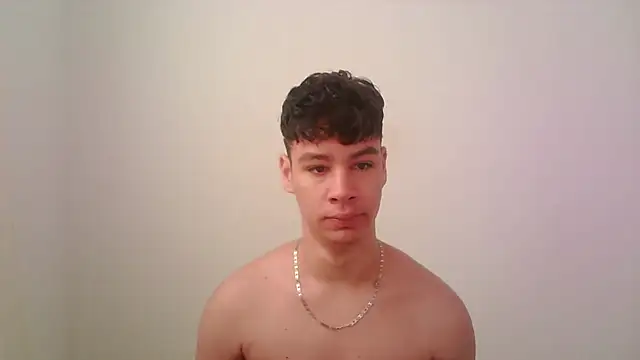 Snapshot of zeus_181 chatting on November 28, 1:33 pm zeus 181 online show from November 28, 1:33 pm