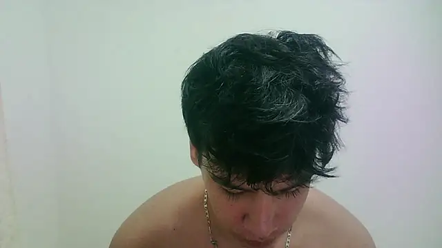 Snapshot of zeus_181 chatting on July 4, 4:41 am zeus 181 online show from July 4, 4:41 am