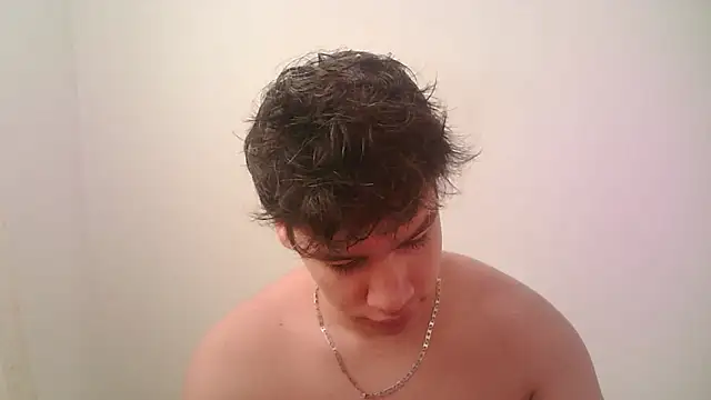 Snapshot of zeus_181 chatting on June 21, 8:25 pm zeus 181 online show from June 21, 8:25 pm
