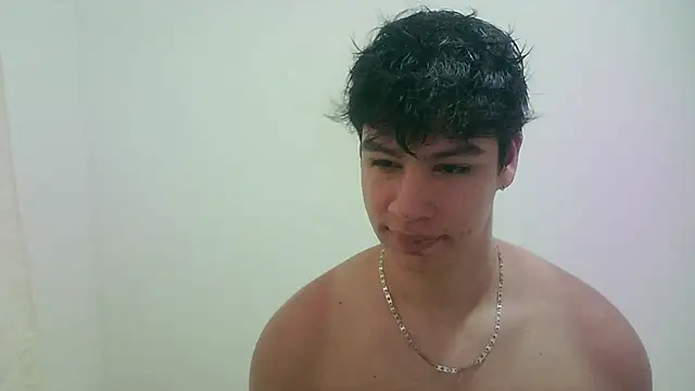 Snapshot of zeus_181 chatting on July 8, 10:54 pm zeus 181 online show from July 8, 10:54 pm