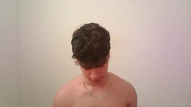 Snapshot of zeus_181 chatting on November 3, 1:47 pm zeus 181 online show from November 3, 1:47 pm