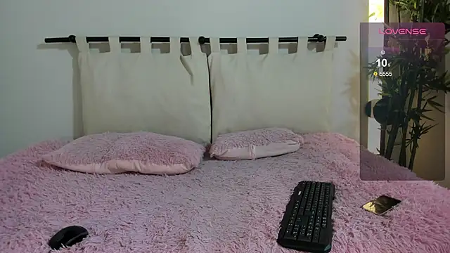 Snapshot of ashly_jones_ chatting on October 10, 4:46 am ashly jones online show from October 10, 4:46 am