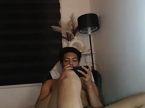 Snapshot of trans_69_ chatting on October 3, 7:04 pm trans 69  online show from October 3, 7:04 pm