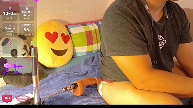 AsianBoy WhiteDaddy online show from September 9, 1:09 pm