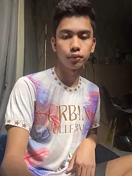 Demure Asian143 online show from April 8, 1:40 am