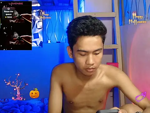 Demure Asian143 online show from November 2, 6:51 am