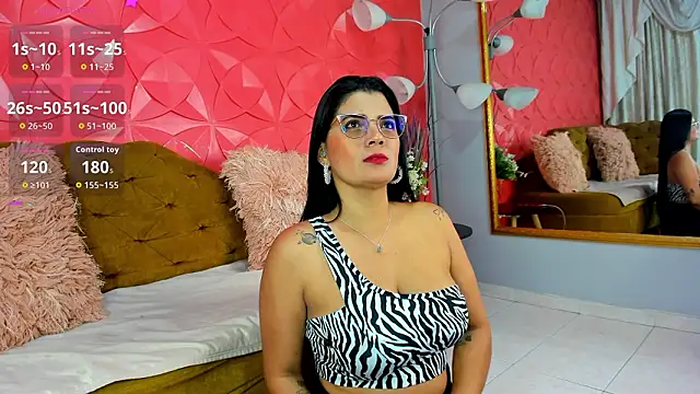 SailonTeen online show from March 10, 1:04 pm