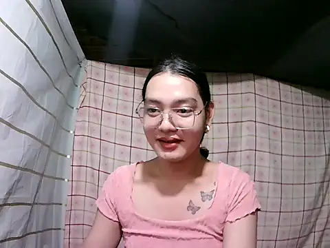 Snapshot of asian_janella chatting on February 22, 3:13 pm asian janella online show from February 22, 3:13 pm