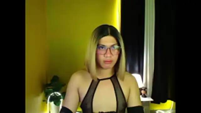 Snapshot of Lowel_Smith chatting on October 25, 2:28 pm Lowel Smith online show from October 25, 2:28 pm