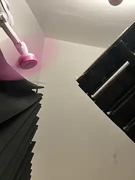 Snapshot of Lowel_Smith chatting on March 1, 4:51 pm Lowel Smith online show from March 1, 4:51 pm