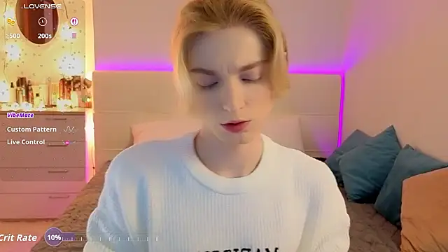 fiachand online show from March 13, 6:02 pm