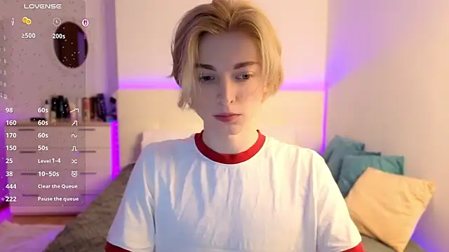 fiachand online show from February 25, 3:23 pm