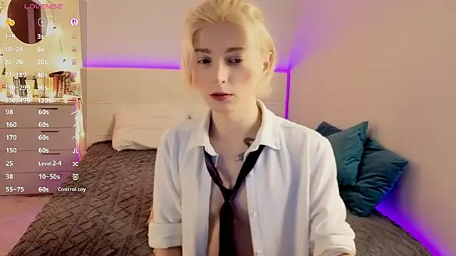 fiachand online show from May 2, 2:22 pm