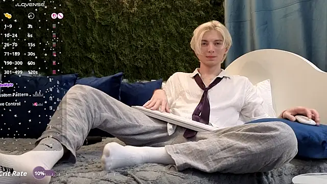 fiachand online show from November 23, 8:19 pm