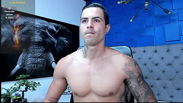 andres-clark92 online show from March 10, 4:11 pm