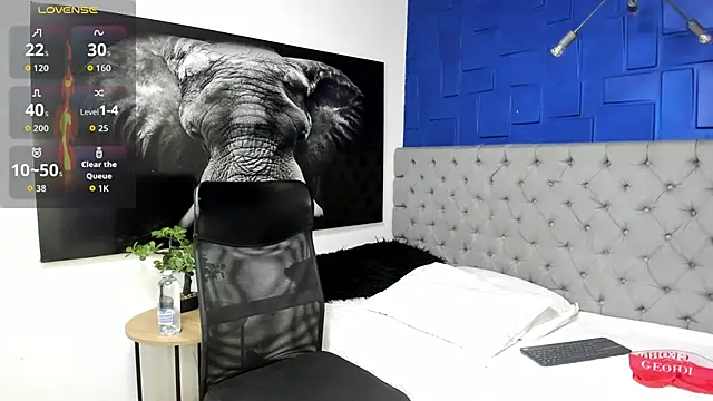 andres-clark92 online show from April 7, 4:53 pm