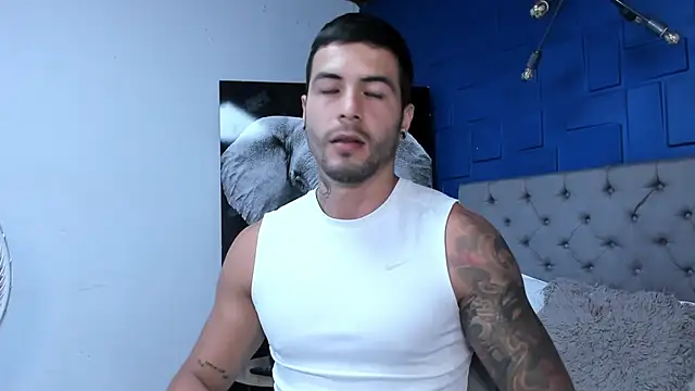 andres-clark92 online show from September 29, 5:40 pm