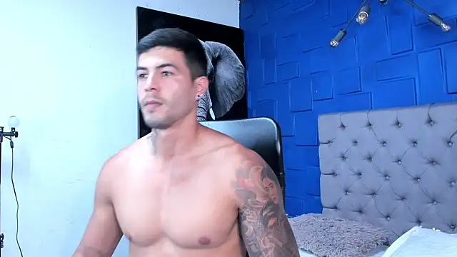 andres-clark92 online show from November 4, 6:01 pm