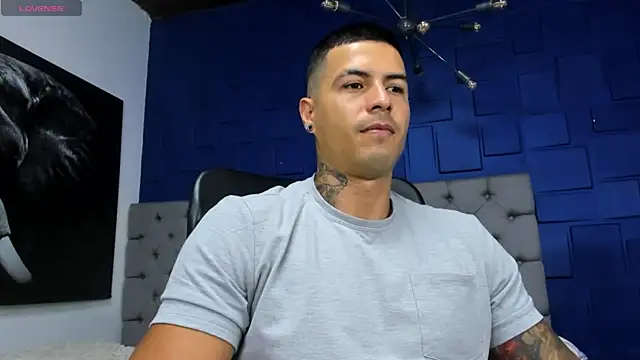 Snapshot of andres-clark92 chatting on May 24, 3:34 pm andres-clark92 online show from May 24, 3:34 pm