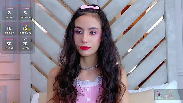 Snapshot of Sarah-Grace chatting on October 13, 2:46 am Sarah-Grace online show from October 13, 2:46 am