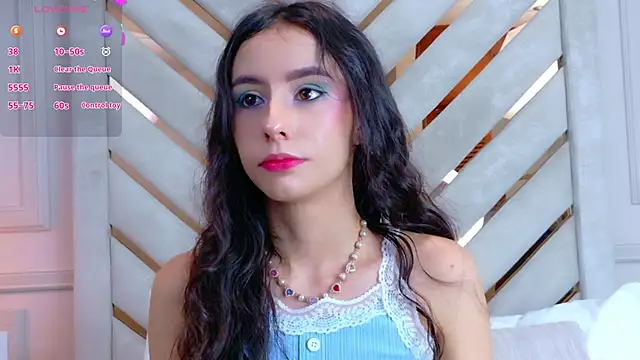 Snapshot of Sarah-Grace chatting on October 16, 2:42 am Sarah-Grace online show from October 16, 2:42 am