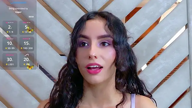 Snapshot of Sarah-Grace chatting on September 29, 3:02 am Sarah-Grace online show from September 29, 3:02 am