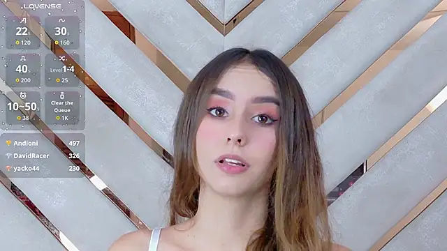 Sarah-Grace online show from June 16, 1:05 am