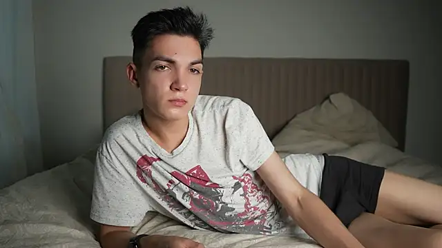 Snapshot of MattyandAiden chatting on June 27, 5:19 pm MattyandAiden online show from June 27, 5:19 pm