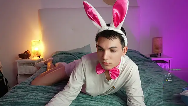 MattyandAiden online show from April 4, 6:14 pm