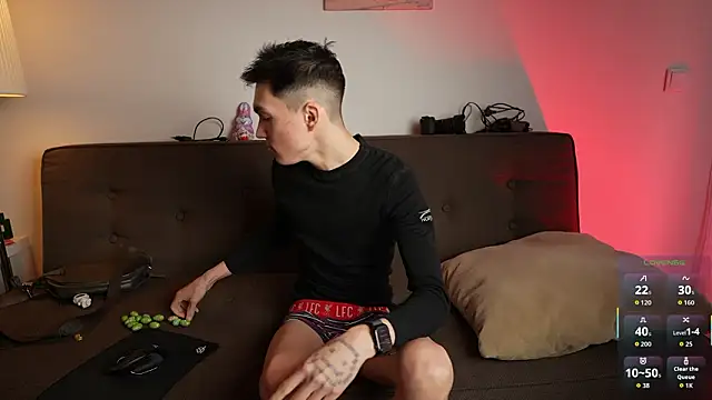 MattyandAiden online show from March 20, 5:36 pm