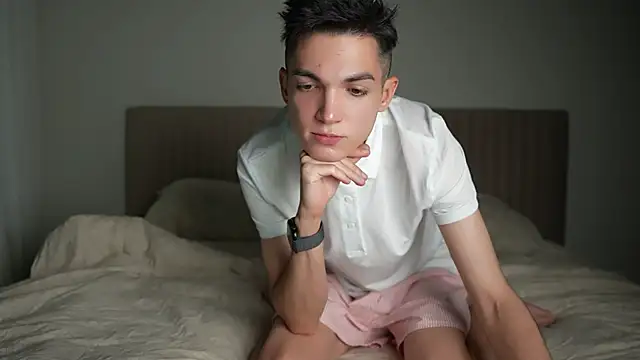 Snapshot of MattyandAiden chatting on June 21, 6:14 pm MattyandAiden online show from June 21, 6:14 pm