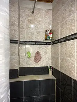 juliana-mancini online show from November 13, 5:06 pm