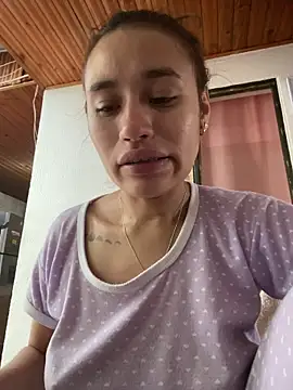 juliana-mancini online show from November 20, 5:02 pm