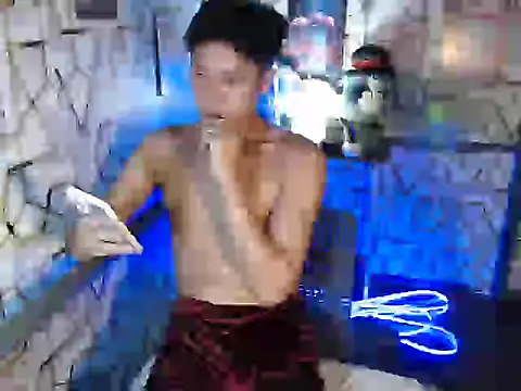 darryl hugecok online show from December 3, 2:49 pm