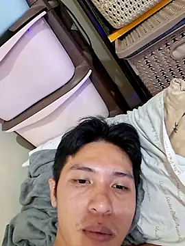 darryl hugecok online show from March 4, 1:24 am