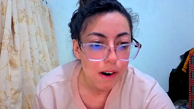 Snapshot of Miranda_sexlove_ chatting on November 26, 5:24 pm Miranda sexlove online show from November 26, 5:24 pm