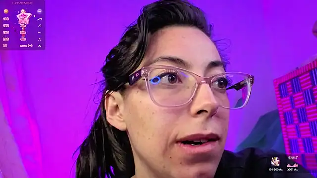 Snapshot of Miranda_sexlove_ chatting on February 19, 7:00 pm Miranda sexlove online show from February 19, 7:00 pm