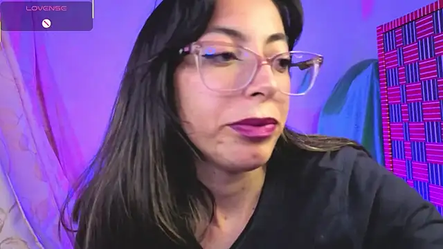 Snapshot of Miranda_sexlove_ chatting on February 15, 1:06 am Miranda sexlove online show from February 15, 1:06 am